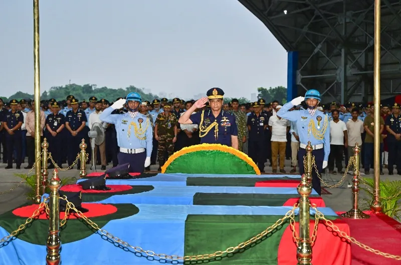শাহজালাল আন্তর্জাতিক বিমানবন্দরে সড়ক দুর্ঘটনায় বিমান বাহিনীর ৩ সদস্য নিহত