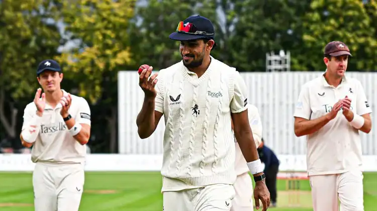 খালেদের ৫ উইকেট, ল্যাঙ্কাশায়ারকে ১৬১ রানে থামাল কেন্ট