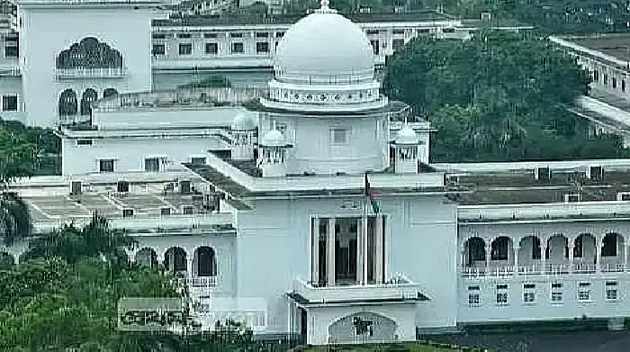 আদালতের রায় বা আদেশের বিরুদ্ধে হরতাল বা ধর্মঘট অবৈধ ঘোষণা হাইকোর্টের
