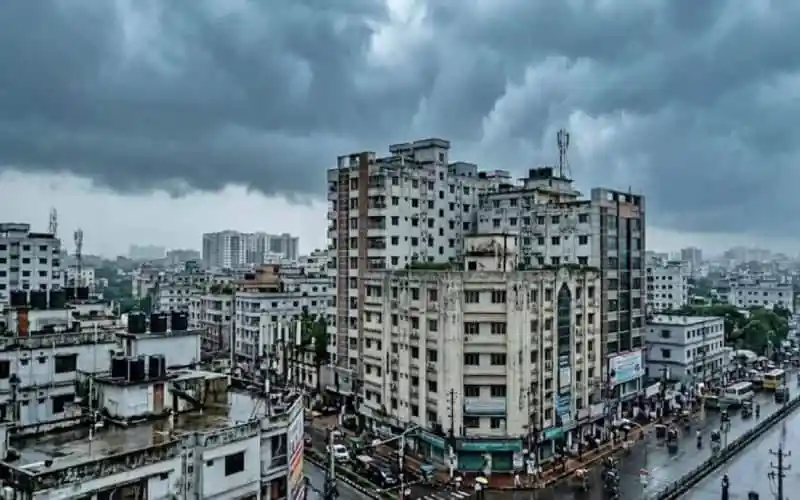 ঢাকায় আংশিক মেঘলা আকাশ, হতে পারে বজ্রসহ বৃষ্টি