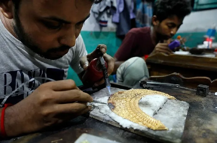 স্বর্ণকারদের গড় আয়ু সাধারণ মানুষের চেয়ে ১২ বছর কম!