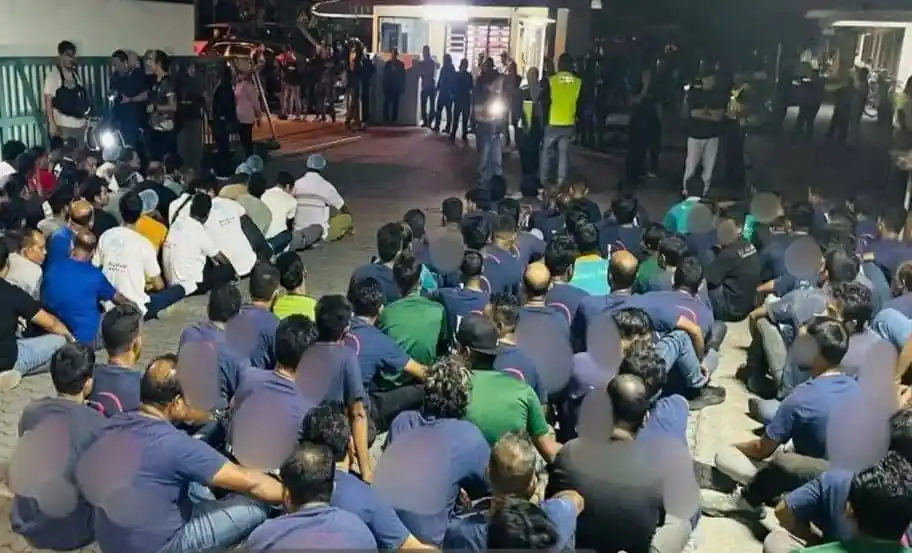 মালয়েশিয়ায় অবৈধ বাংলাদেশিদের কঠোর সতর্কবার্তা