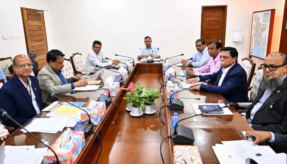 রাজধানীর একাধিক লেকের দূষণ রোধে সমন্বিত উদ্যোগের নির্দেশ প্রধানমন্ত্রীর