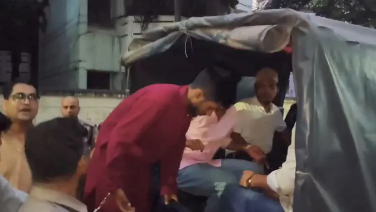 উত্তরায় শেখ হাসিনার জন্মদিন পালনকালে ১৫ জন আটক