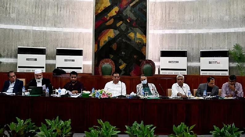 গণশুনানি ছাড়া জ্বালানির দাম নির্ধারণ নিয়ে প্রশ্ন
