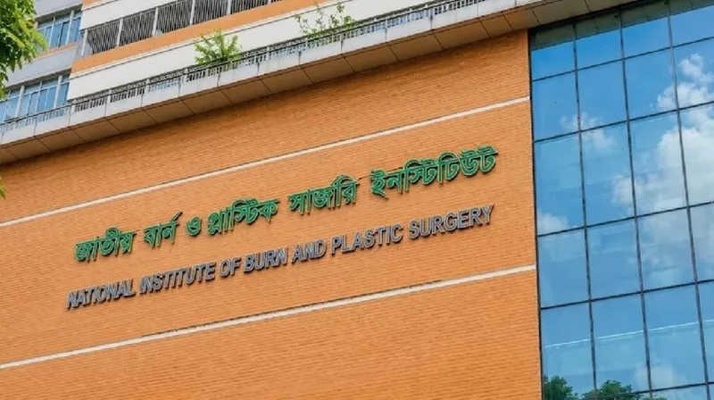 গাজীপুরে ঘরে জমে থাকা গ্যাসের বিস্ফোরণে একই পরিবারের ৫ জন দগ্ধ