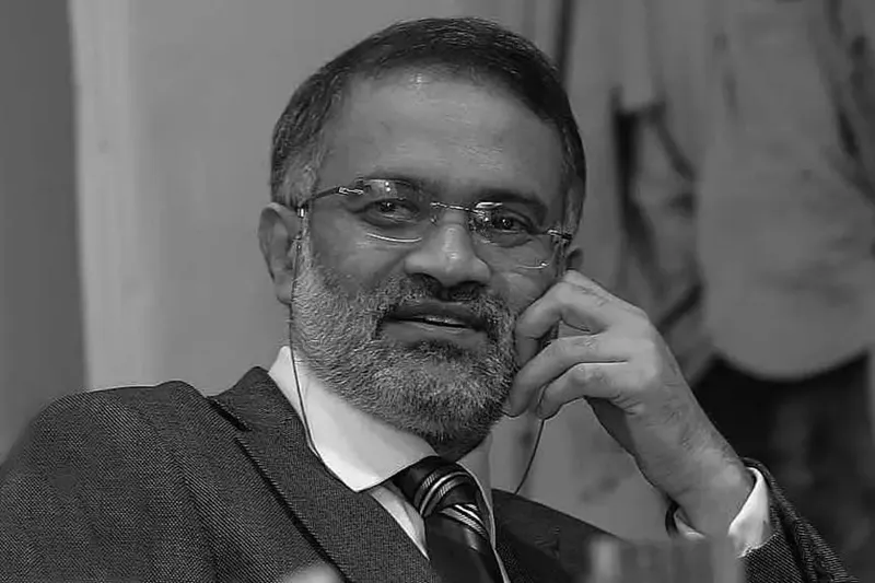 বনানীতে তৌফিক ইমরোজ খালিদীর জানাজা, দাফন মিরপুর বুদ্ধিজীবী কবরস্থানে