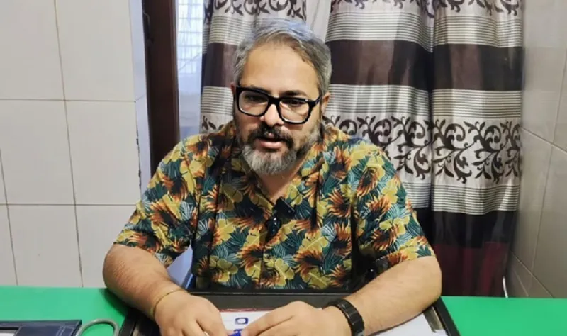 মাথার গুলির ক্ষত না দেখেই মৃত্যুর ঘোষণা, চিকিৎসককে সাময়িক বরখাস্ত