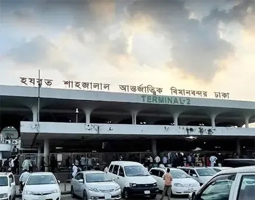 বিমানের ফ্লাইটের জরুরি অবতরণ, ৪০ মিনিট বন্ধ ছিল রানওয়ে