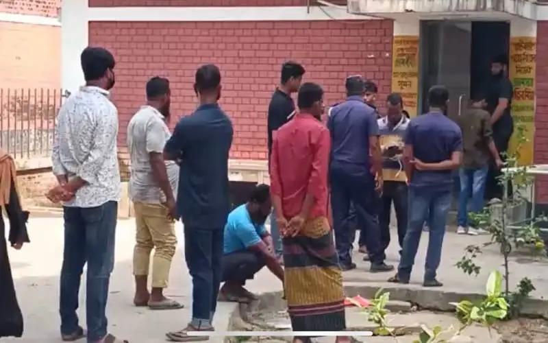 ব্রাহ্মণবাড়িয়ায় বাস ট্রাকের মুখোমুখি সংঘর্ষে নিহত ২, আহত ১৫
