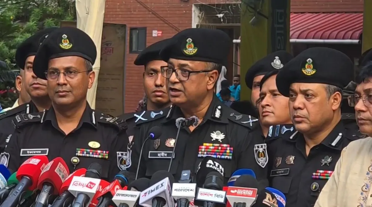 দুর্গাপূজায় সাড়ে ৬ হাজার সদস্য নিয়ে মাঠে এসআরবি | চ্যানেল আই অনলাইন দুর্গাপূজায় সাড়ে ৬ হাজার সদস্য নিয়ে মাঠে এসআরবি | চ্যানেল আই অনলাইন