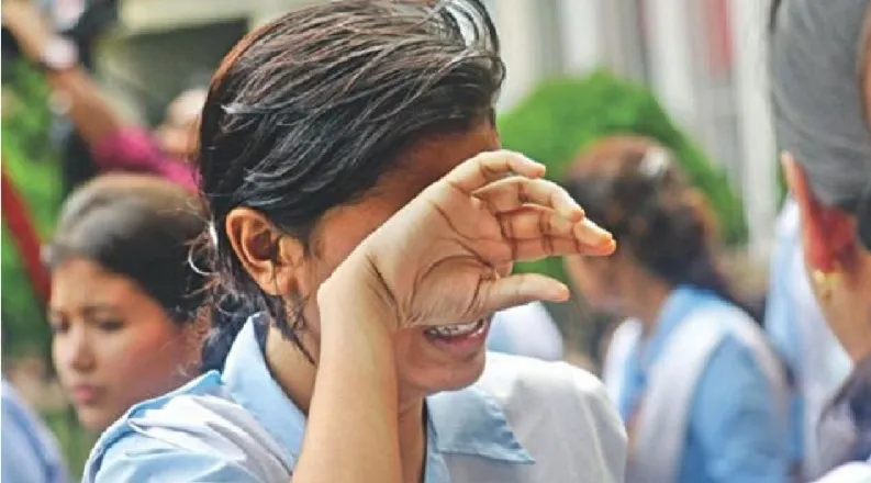 এক-দুই বিষয়ে ফেল ৪ লাখ ২২ হাজার, পাবেন এক মাসের মধ্যে আবার পরীক্ষার সুযোগ
