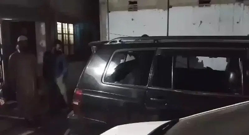 কুমিল্লায় জামায়াতের আমীর নির্বাচন ঘিরে দুই পক্ষের সংঘর্ষ, গাড়ি ভাঙচুর