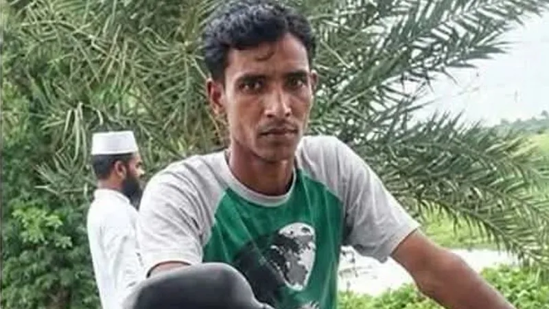 যুবদল কর্মীকে কুপিয়ে হত্যা