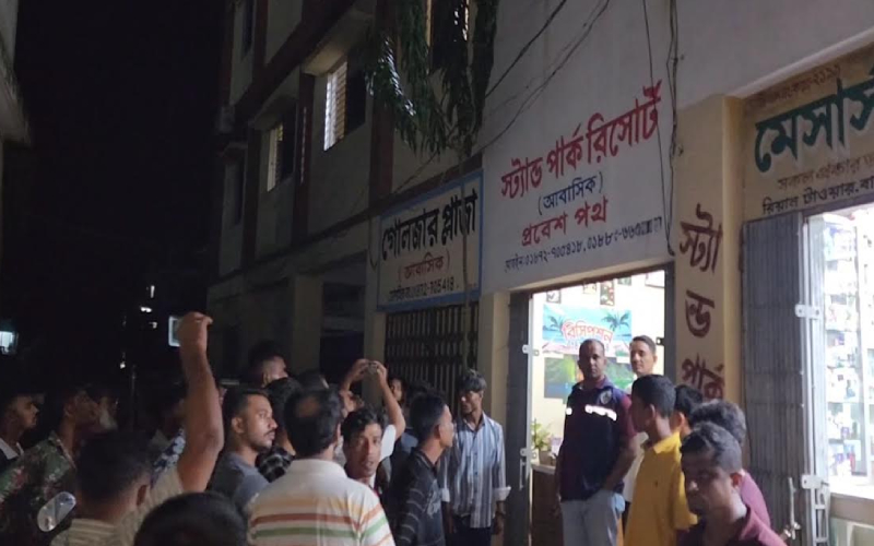 কক্সবাজারে হোটেল কক্ষে নারীর গলাকাটা মরদেহ, পরিচয় নিয়ে রহস্য