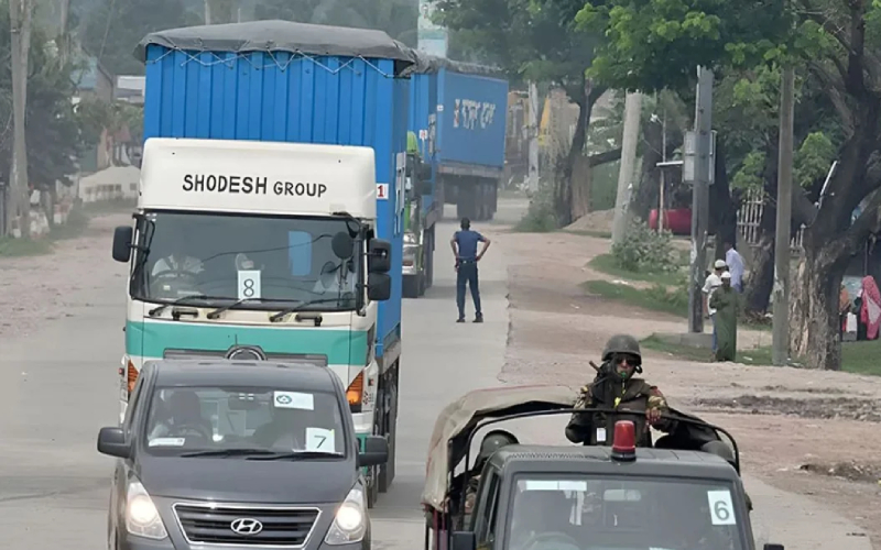 রূপপুরের পথে ইউরেনিয়াম বহনকারী লরিবহর, কঠোর নিরাপত্তা