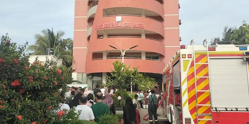 কক্সবাজারের হোটেলে ফের আগুন, অল্পের জন্য রক্ষা পেলেন ৩ শতাধিক পর্যটক