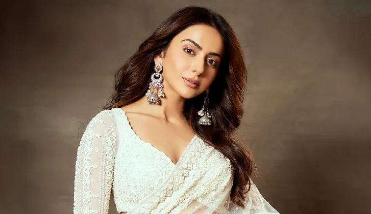 আয়কর বিভাগের অভিযানে যা বললেন ক্ষুব্ধ রাকুল