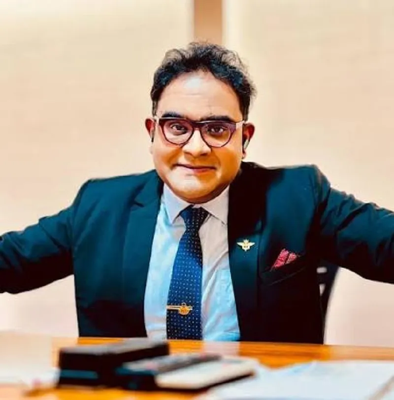 ”বাংলাদেশের পুজো এবার চমকে দেওয়ার মতো। সাবাশ বাংলাদেশ!”