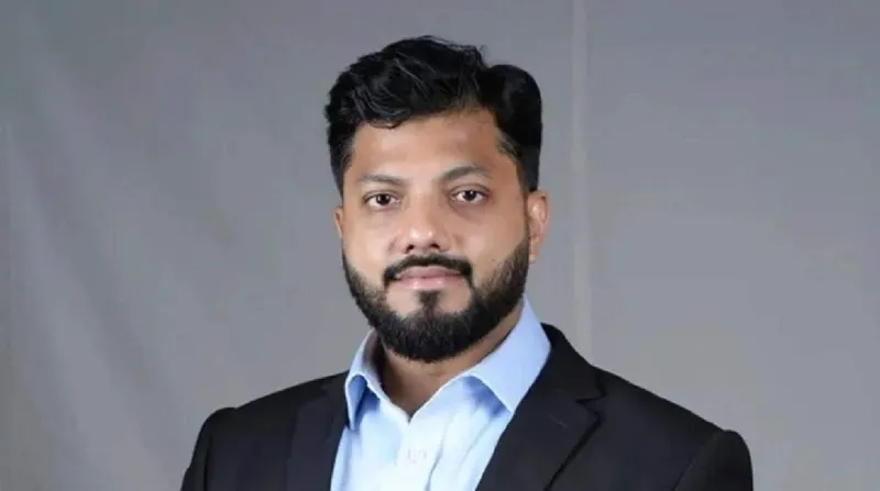মন্ত্রিসভা থেকে ইশরাককে পদত্যাগের নির্দেশ প্রধানমন্ত্রীর