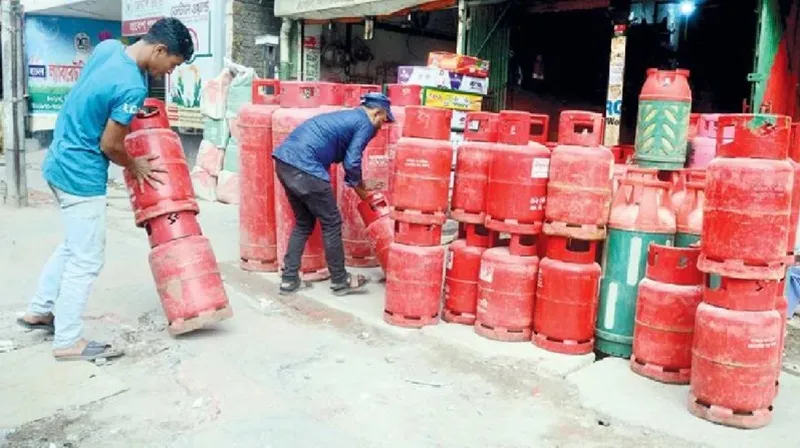 এলপিজি ব্যবসায়ীদের ২ দিনের ধর্মঘট প্রত্যাহার | চ্যানেল আই অনলাইন এলপিজি ব্যবসায়ীদের ২ দিনের ধর্মঘট প্রত্যাহার | চ্যানেল আই অনলাইন