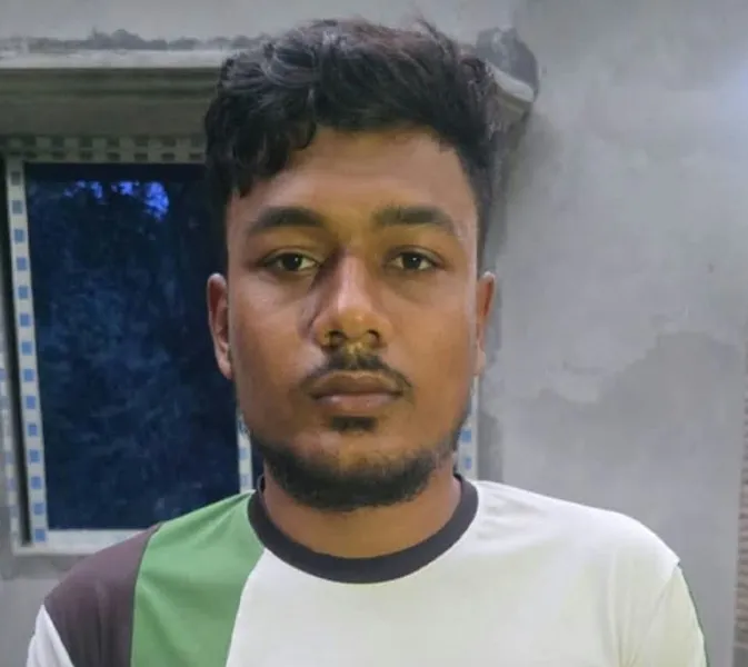 প্রধানমন্ত্রীকে নিয়ে ‘স্নাইপারের অভাব’ মন্তব্য, রাজশাহী থেকে যুবক আটক