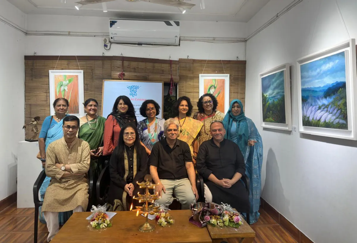 প্রকৃতিই যখন অব্যক্ত বোধের বর্ণমালা