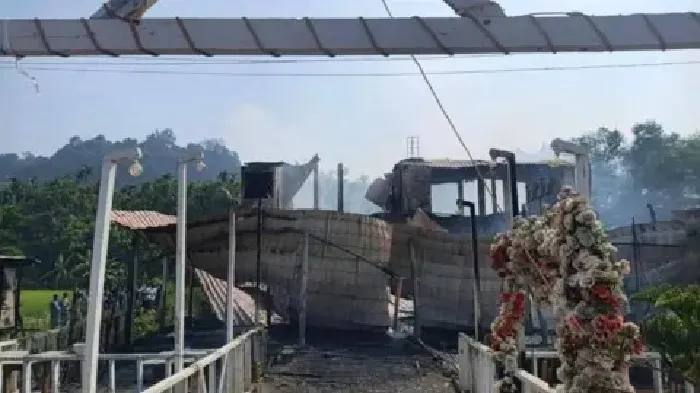 কক্সবাজারে রিসোর্টে নিহতদের মধ্যে তিনজনের পরিবারের সন্ধান পাওয়া যায়নি: পুলিশ