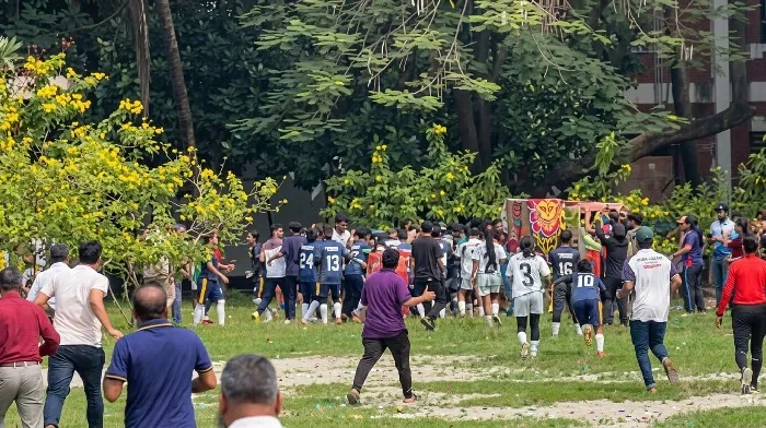 আন্তঃবিশ্ববিদ্যালয় নারী ফুটবলের ফাইনালে সংঘর্ষ, যবিপ্রবির ৯ খেলোয়াড় আহত