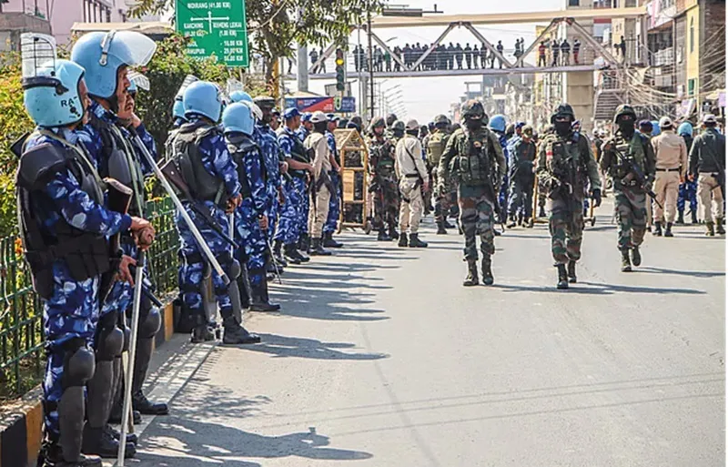 আবারও অশান্ত মণিপুর: সহিংসতায় নিহত ৯, পুড়ল নাগা-কুকিদের ১৪ বাড়ি