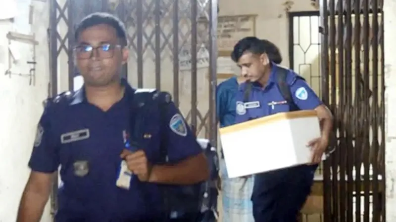 কক্সবাজারে অগ্নিকাণ্ড: মরদেহের পরিচয় নিশ্চিত হতে লাগতে পারে এক মাস