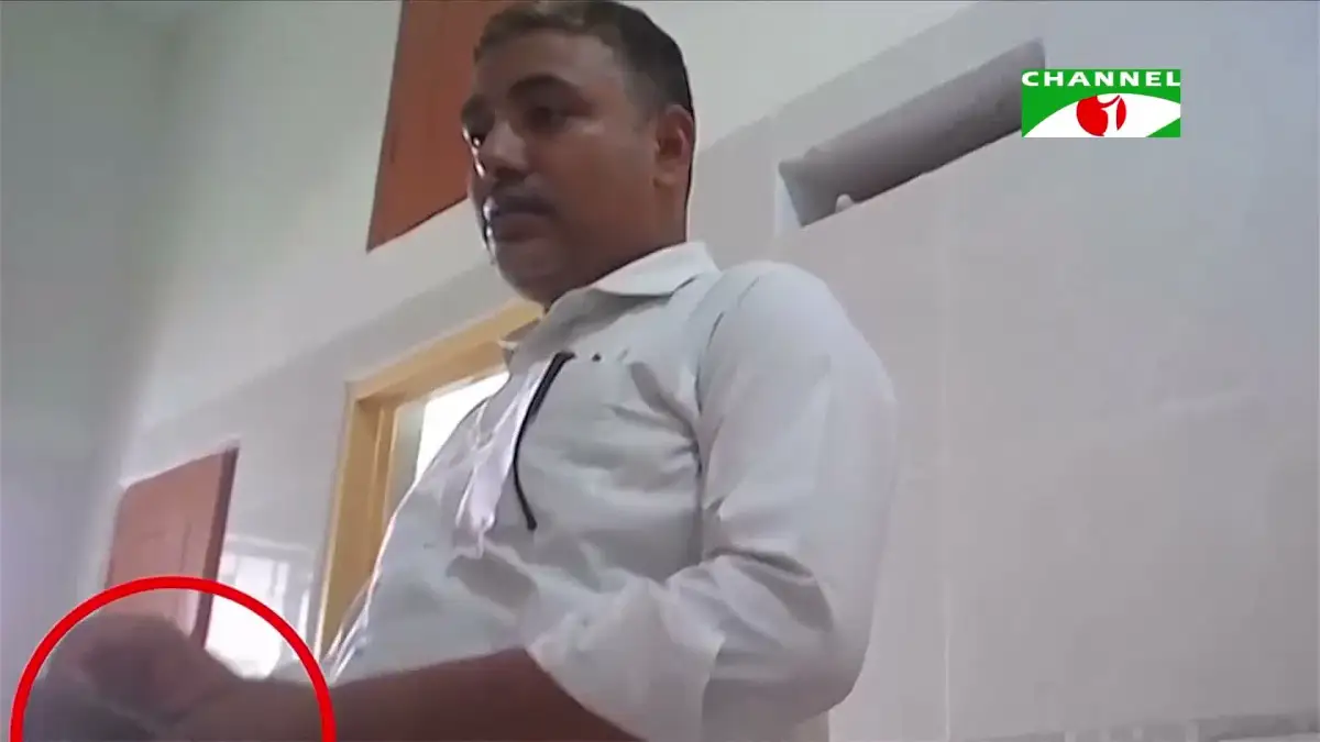 নেট দুনিয়ায় আজকের ভাইরাল ১২-১০-২৬